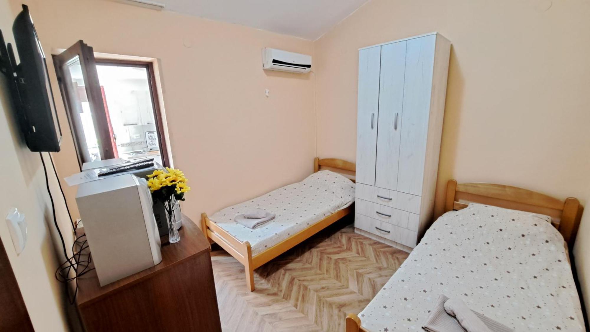 Apartments Skaljari Kotor Exteriör bild